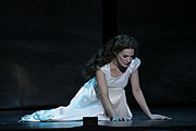 Roberta Valentini aus München spielt die Elisabeth (©Foto. Martin Schmitz)